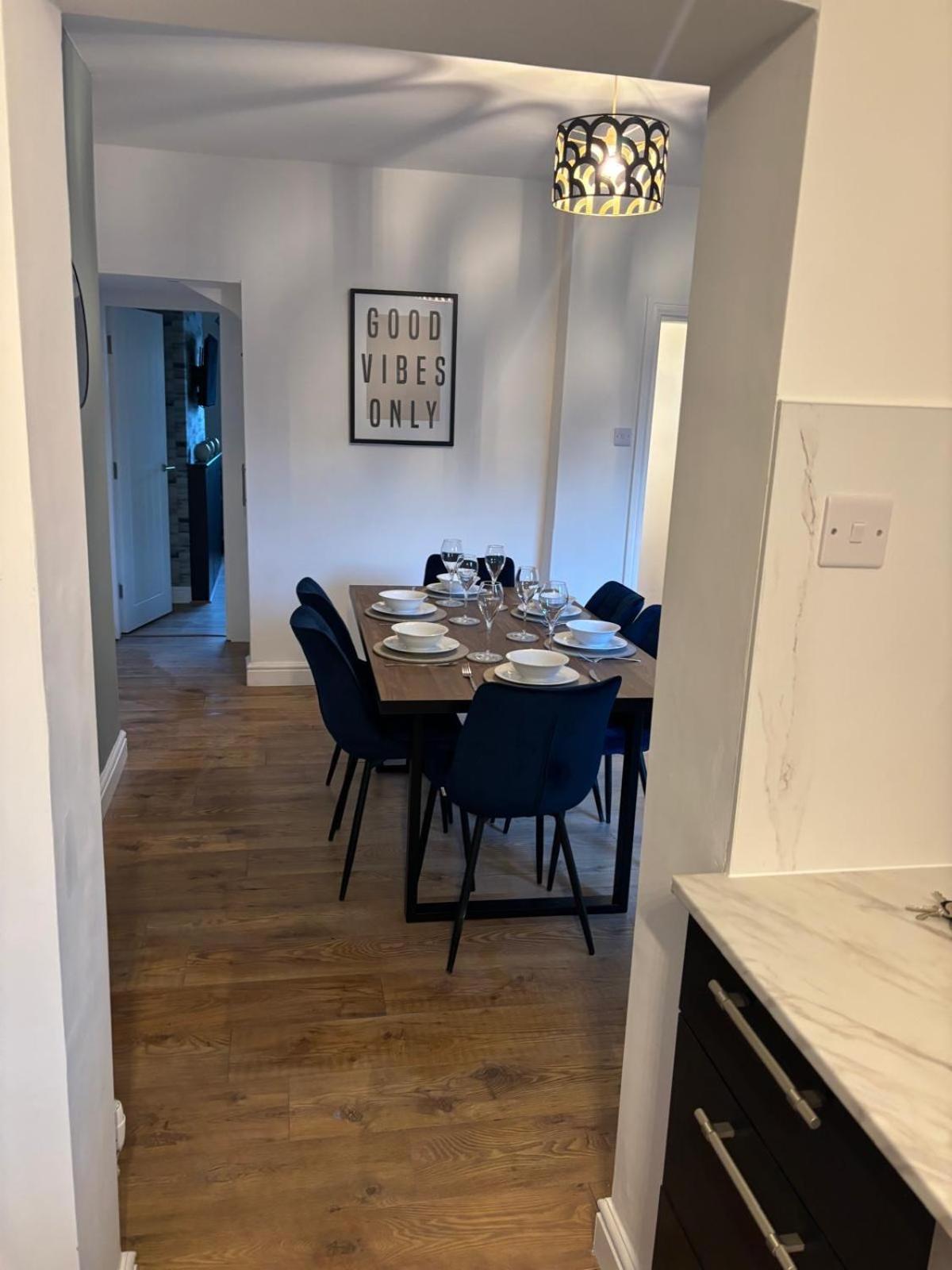Stunning House - Sleeps 7 - 5 Mins Walk To Lincoln High Street - Parking - Wifi Βίλα Εξωτερικό φωτογραφία
